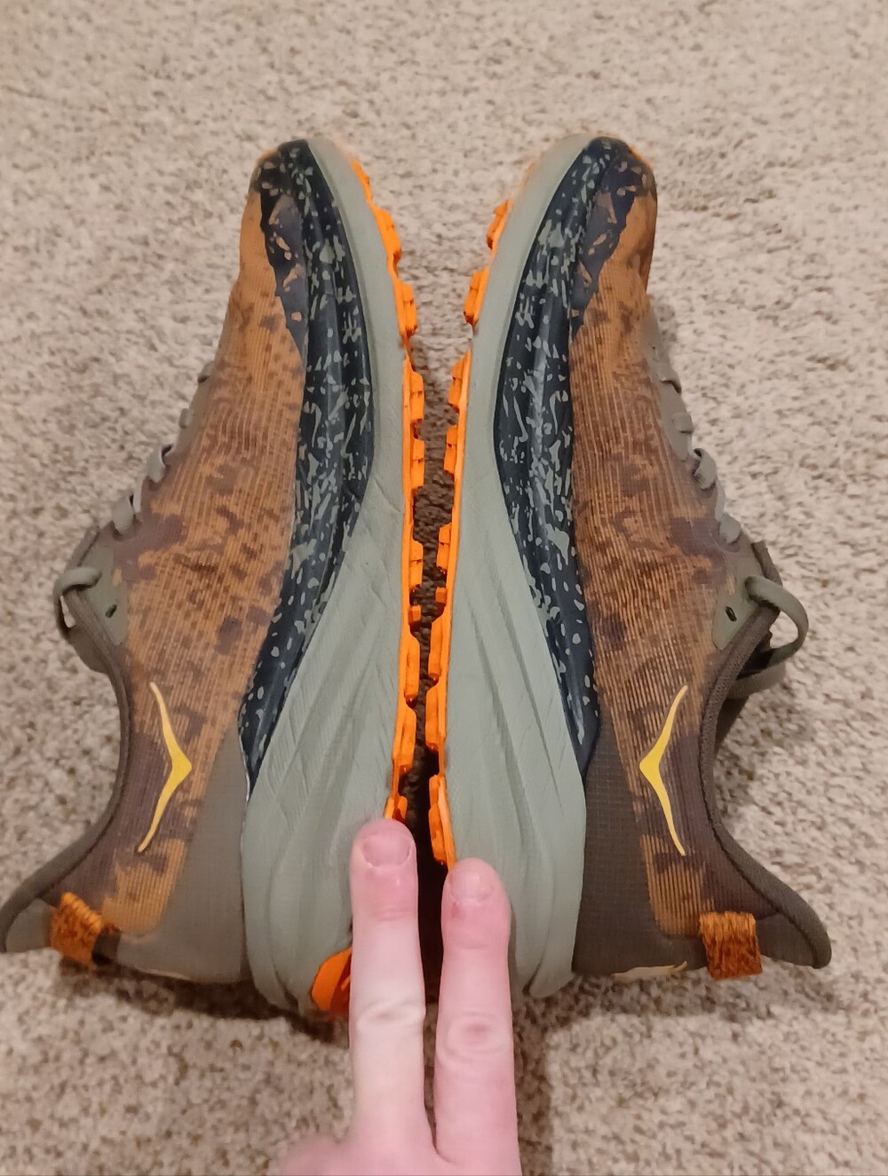 Hoka Men's Speedgoat 6 trail running shoes in the Antique Olive Size 10.5 - Picture 7 of 10